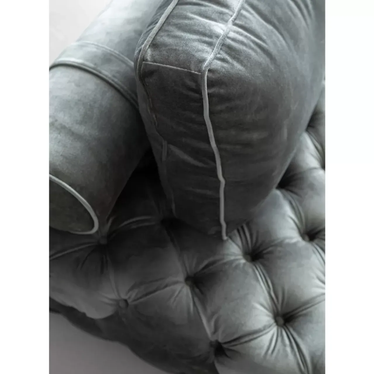 KARE Design Sofas & Couches-Liege Bottone Velvet Grau